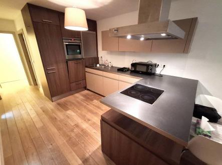 Pronájem bytu, 3+kk, 81 m²