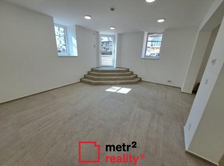 3 | Pronájem - obchodní prostor, 66 m²