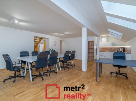 hf-12 | Pronájem - kanceláře, 124 m²