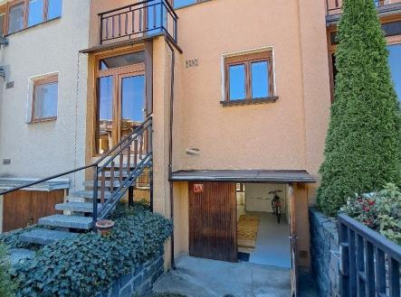 1 | Pronájem - dům/vila, 210 m²
