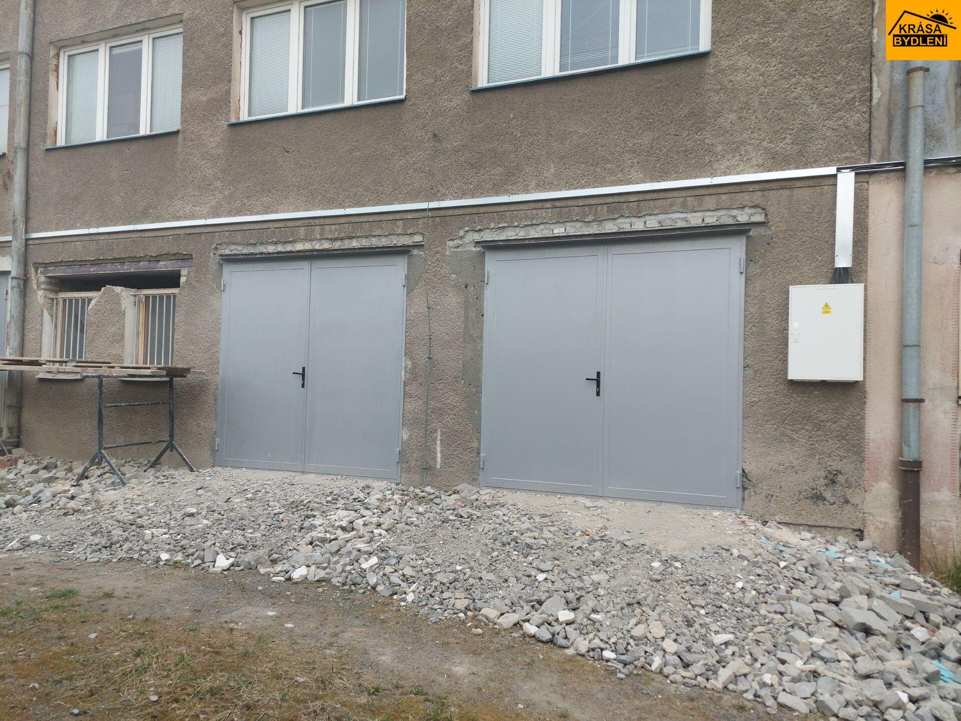 Pronájem nebytového prostoru s parkovacím stáním v Olomouci, Řepčíně