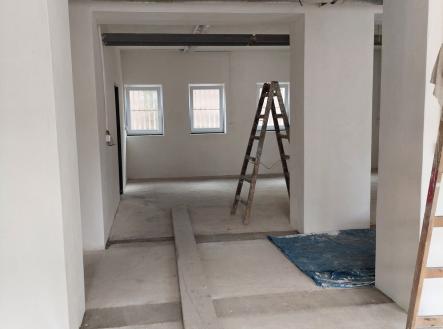 Pronájem - skladovací prostor, 52 m²