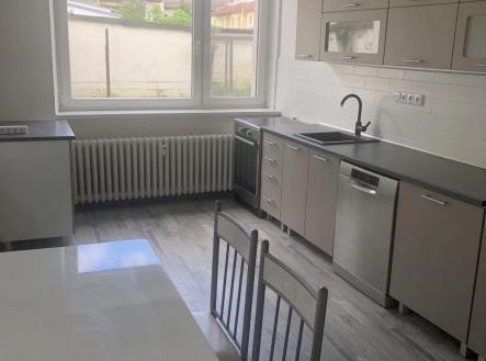 Pronájem bytu, 1+1, 70 m²