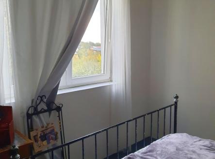 Pronájem bytu, 1+kk, 42 m²