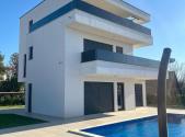 Prodej - dům/vila, 550 m²