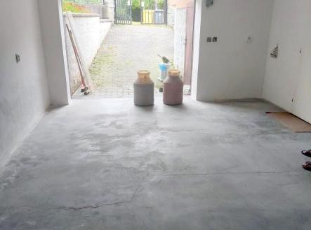 Pronájem - malý objekt/garáž