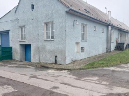 Pronájem - skladovací prostor