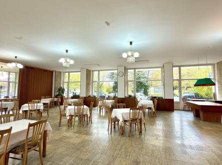 Prodej - restaurace, 730 m²