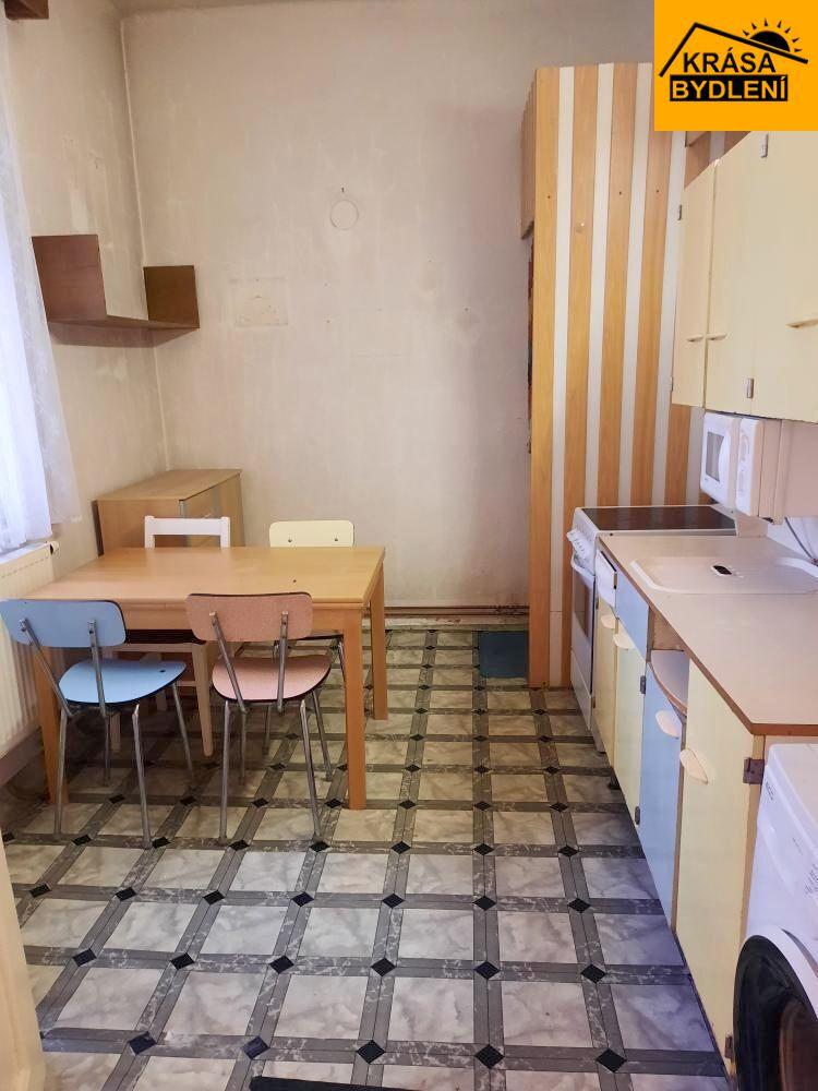 Prodej bytu 2+1 s garáží v Olomouci, Chválkovice