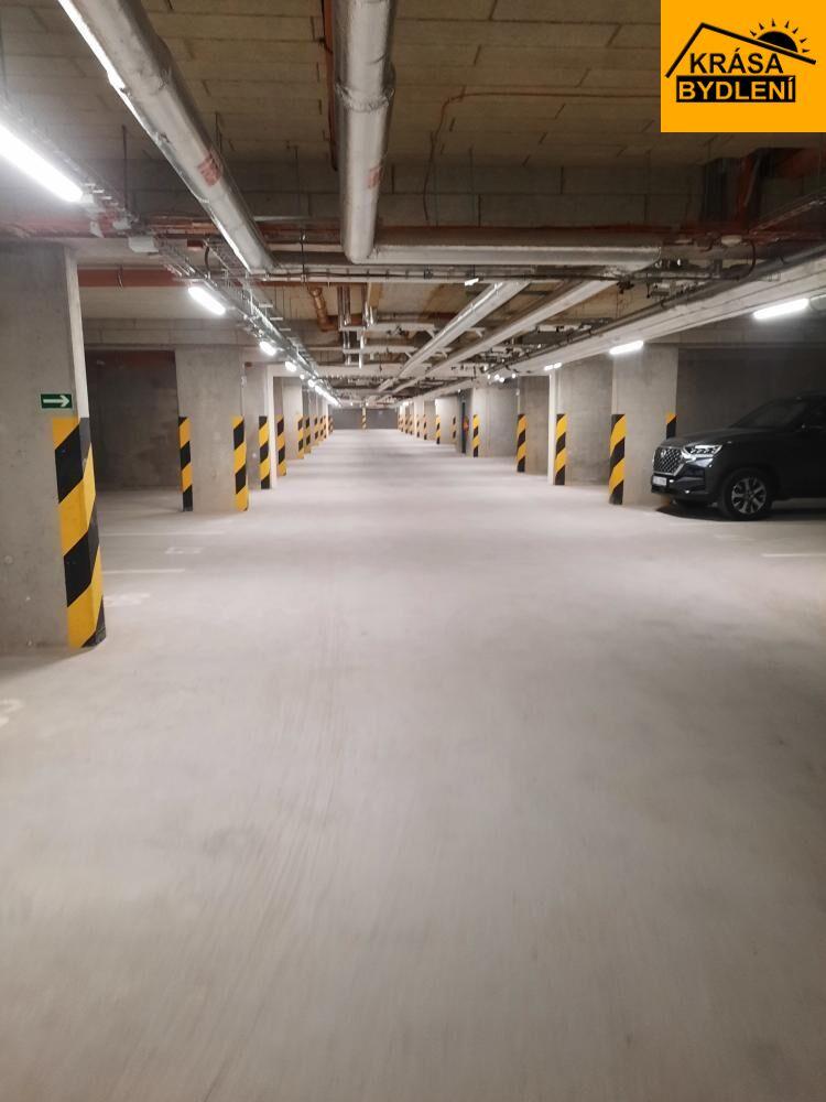 Pronájem garážového stání v Olomouci, Řepčíně