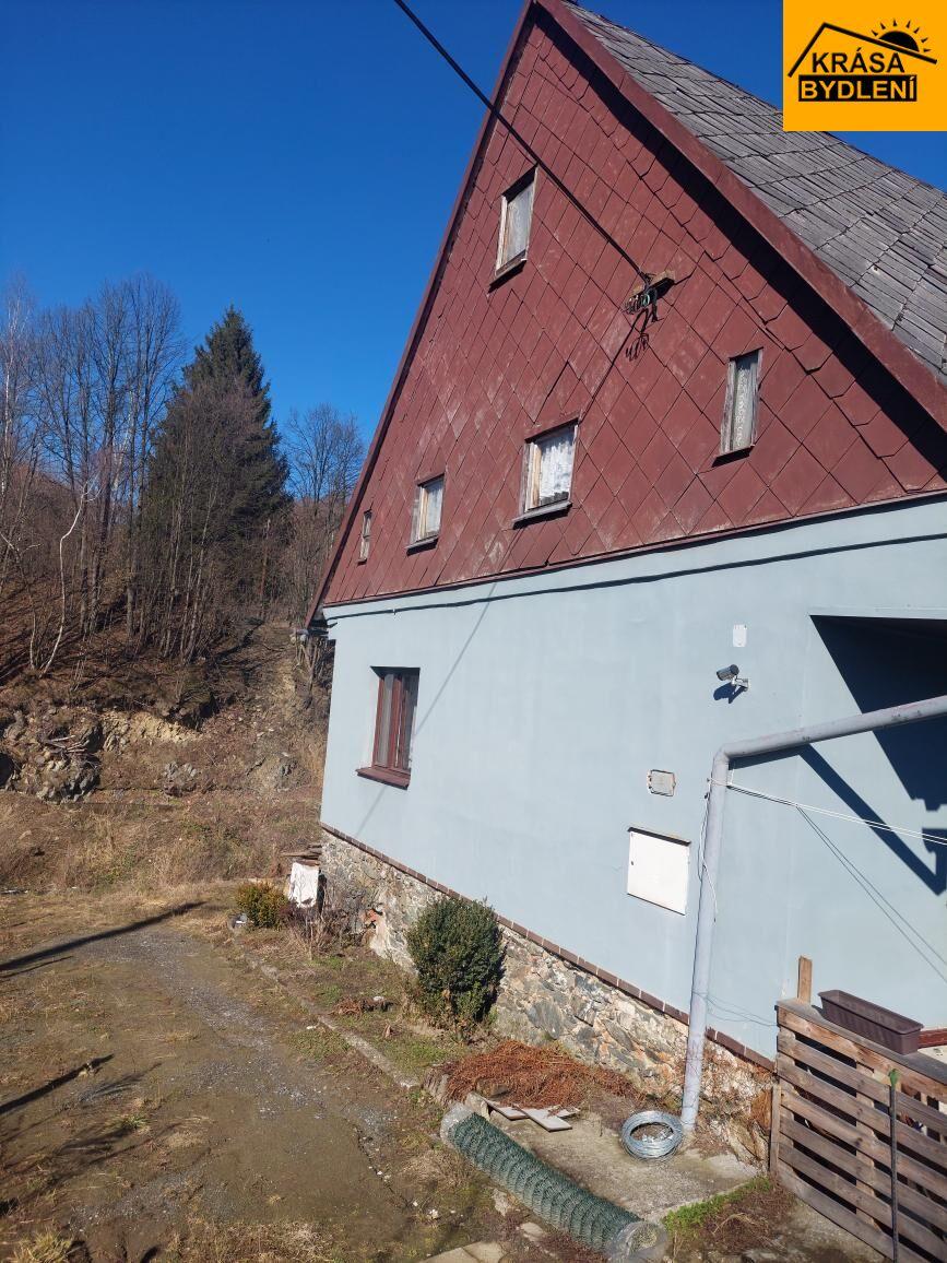 Prodej chalupy 6+2 v Jeseníku, Bukovicích
