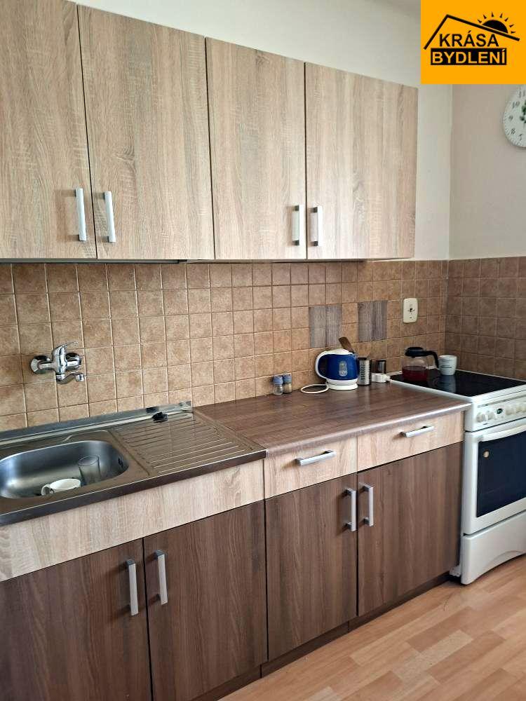 Pronájem bytu 3+1 s parkovacím stáním v Mladči