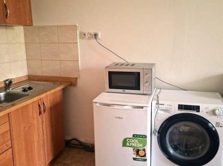 Pronájem bytu, 1+kk, 27 m²