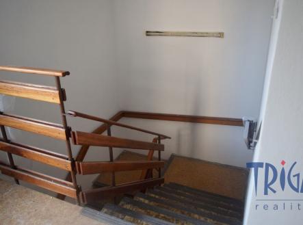 Pronájem - komerční objekt, sklad, 110 m²