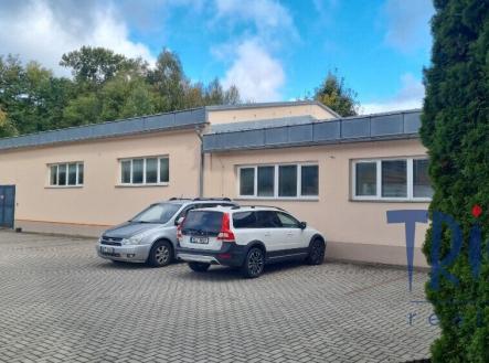 Pronájem - skladovací prostor, 419 m²