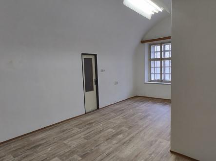 Pronájem - kanceláře, 54 m²