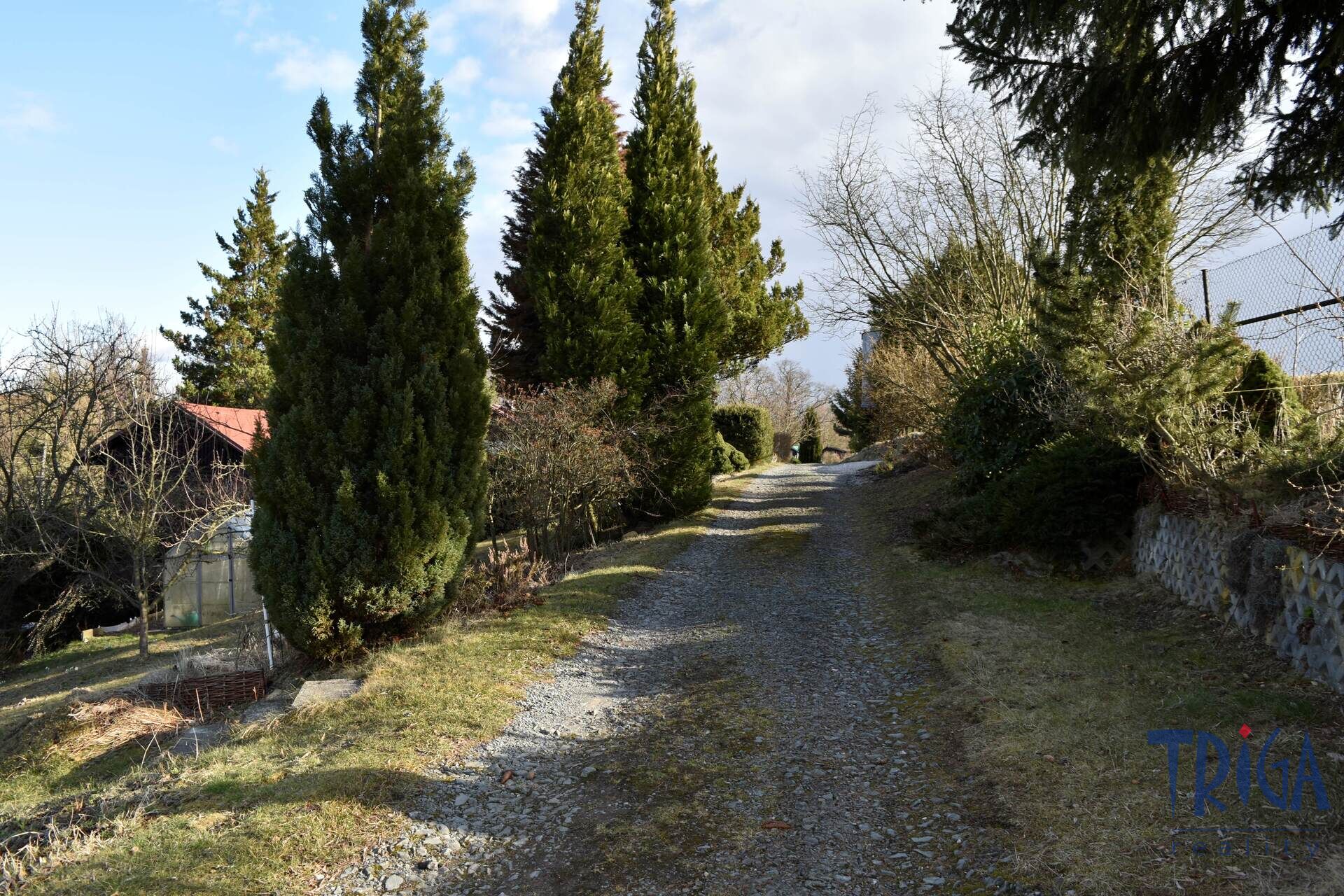 Kramolna - Lhotky: Prodej chaty s číslem evidenčním a pozemkem 376 m2