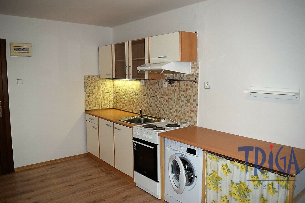 Dvůr Králové nad Labem - Pronájem bytu 2+KK, přímo na náměstí
