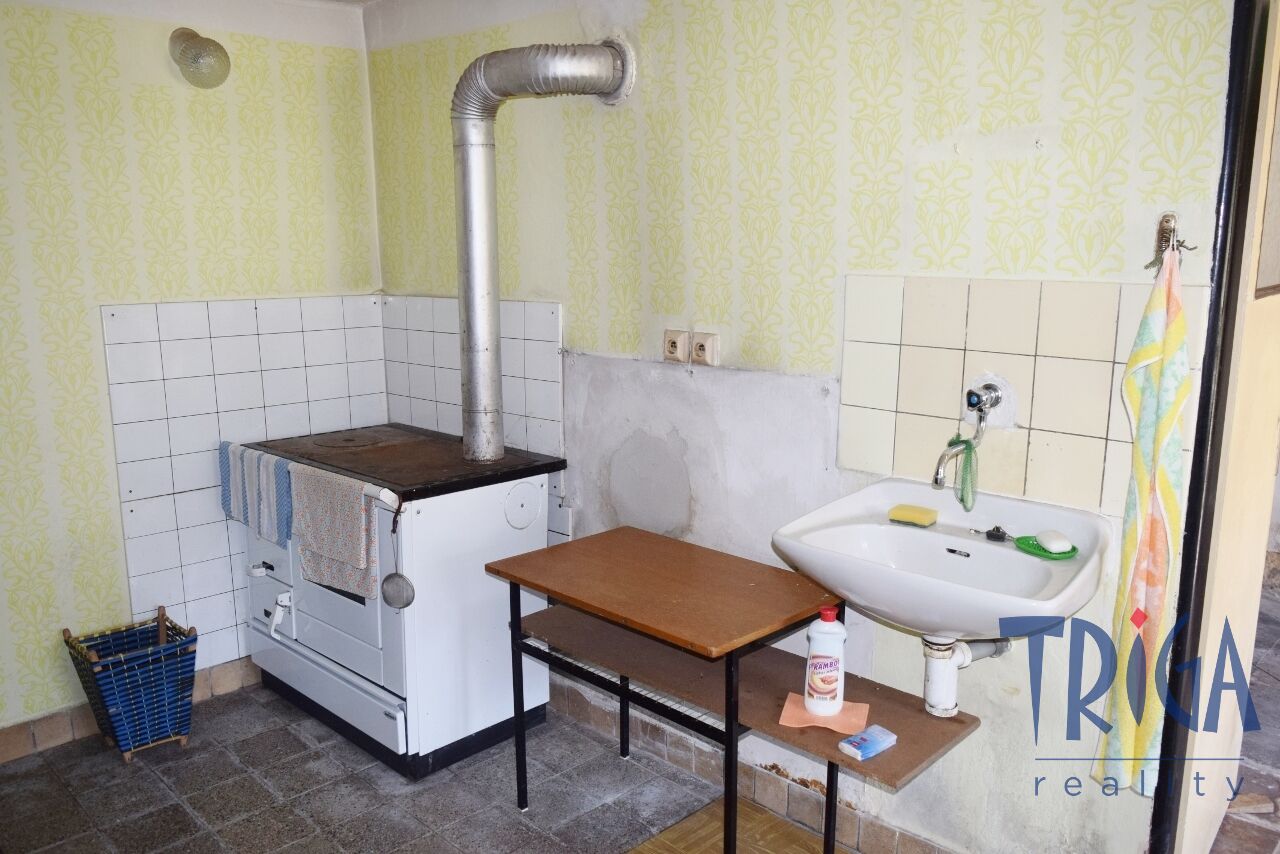 Debrné u Mostku - Poloroubená chalupa s nádherným výhledem