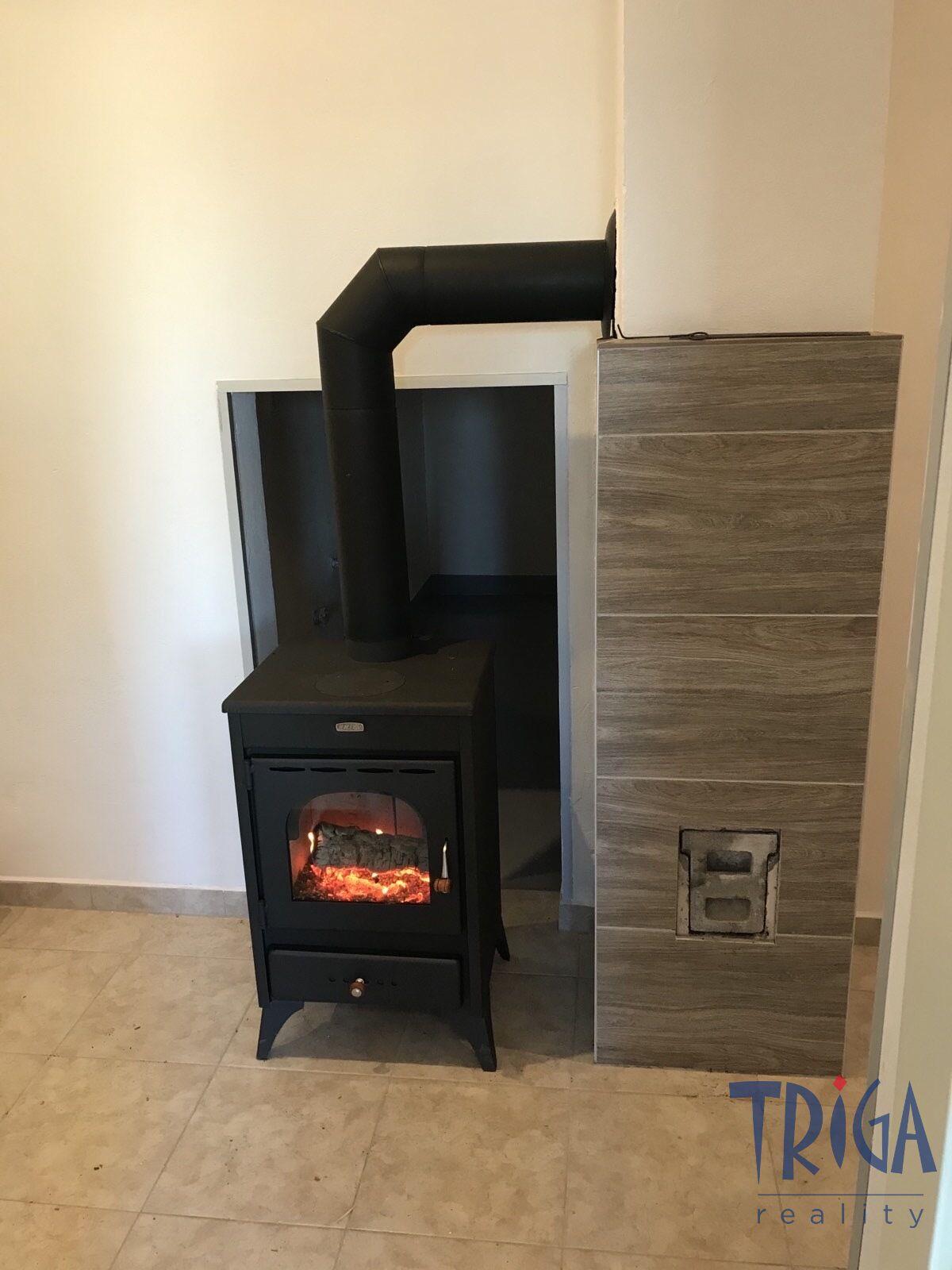 Mokré - Pronájem bytu 2+1 o ploše 100 m2 a stáje 130 m2