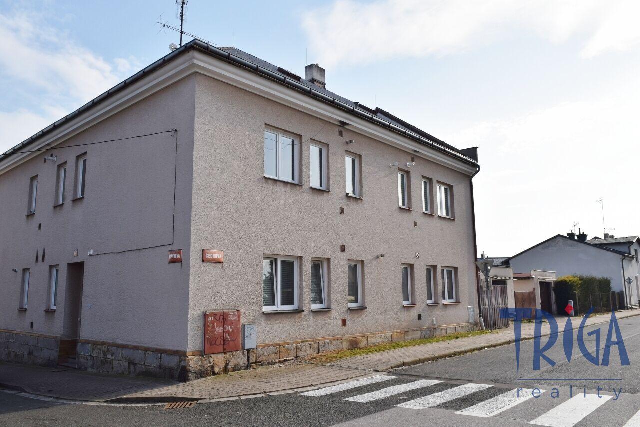 Dvůr Králové n. L. - Půdní prostor určený k vestavbě podkrovního bytu