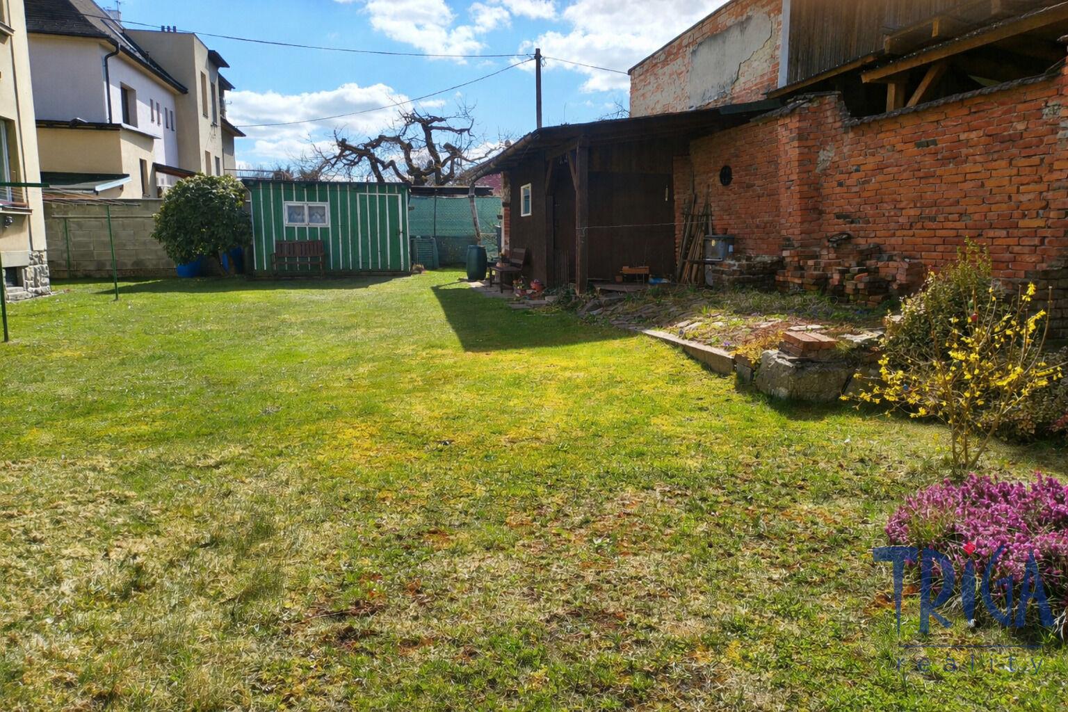 Prodej bytového domu se čtyřmi bytovými jednotkami  - Lhota za Červeným Kostelcem