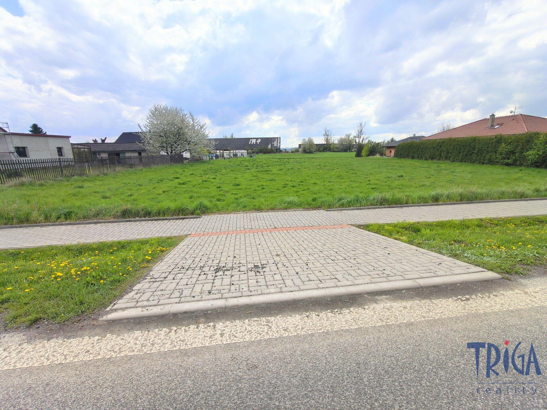 Čáslavky - Prodej stavebního pozemku o výměře 1 686 m2