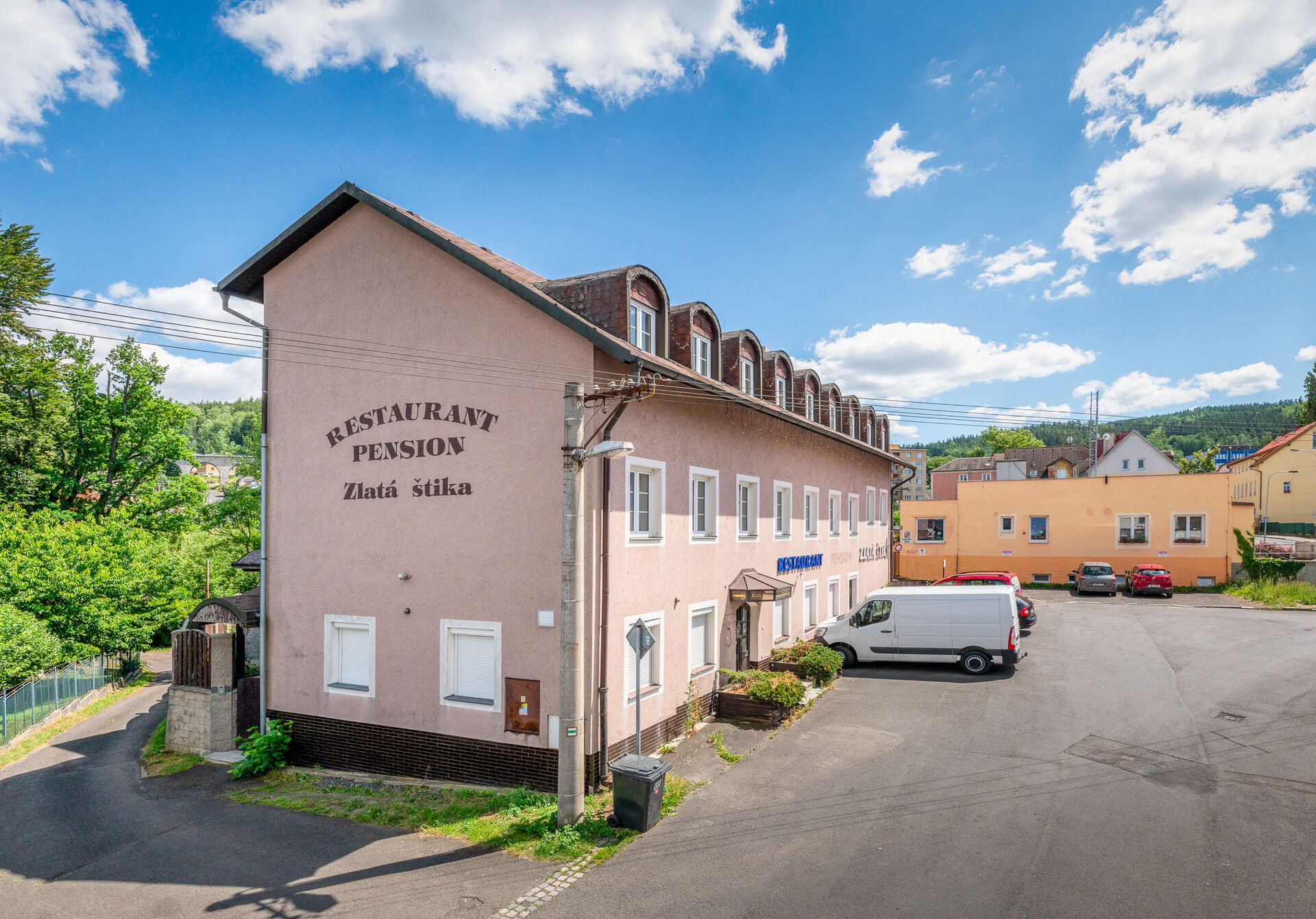 Pronájem bytu 1+kk (23m²), Karlovy Vary