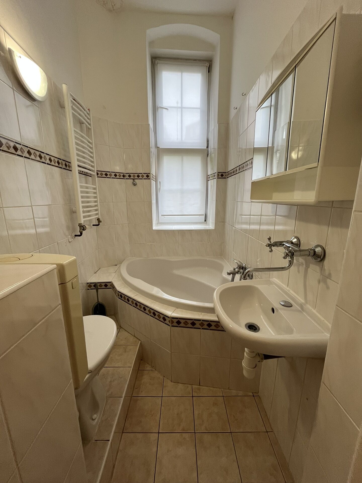 Pronájem bytu 1+1, 38 m2, ul. Kolmá, Karlovy Vary