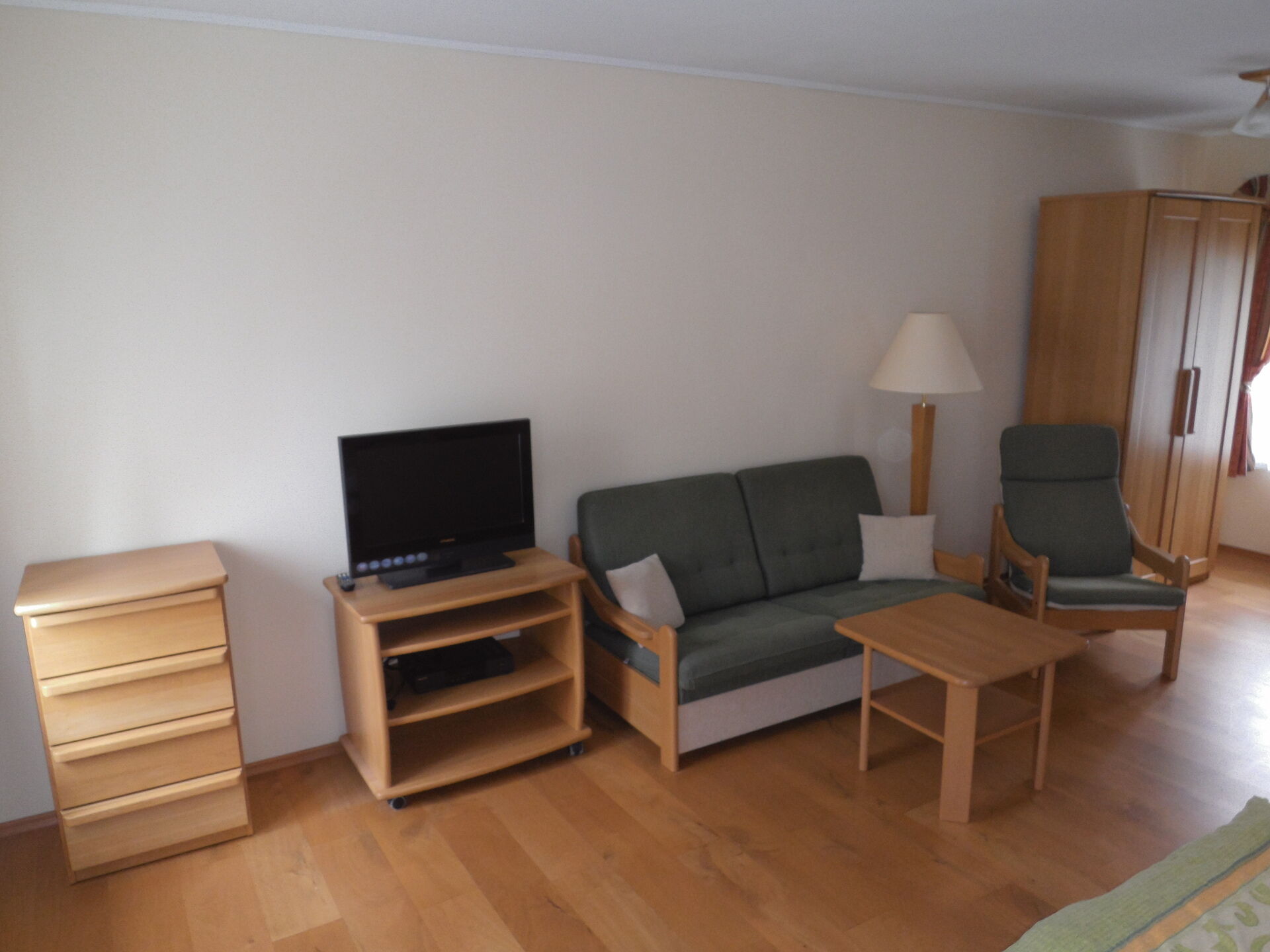 Pronájem bytu 1+kk (29m²), Karlovy Vary