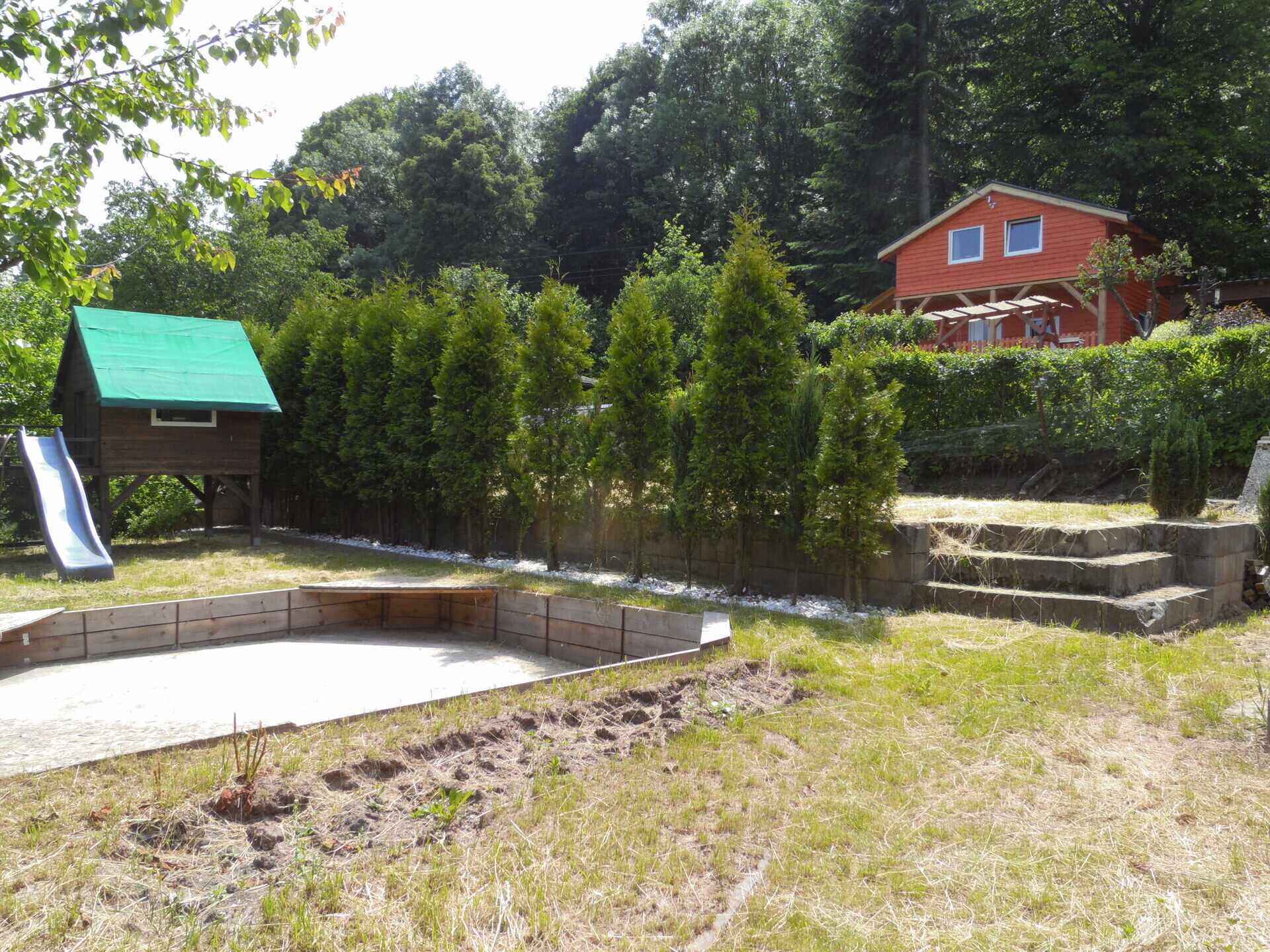 Prodej zahrady 347 m2 s chatičkou, Drahovice, Karlovy Vary