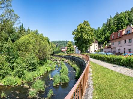 Prodej - dům/vila, 750 m²