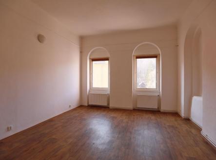 Prodej - dům/vila, 750 m²