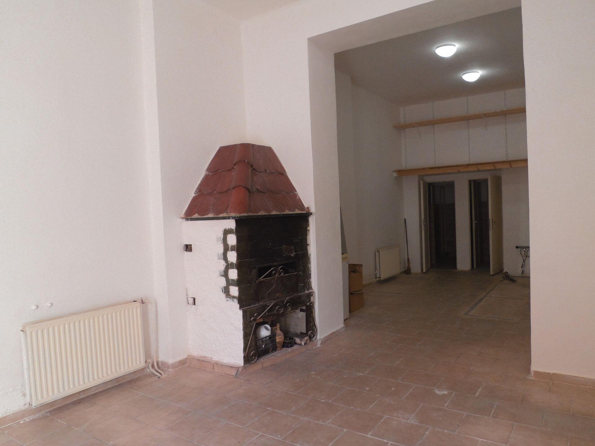 Pronájem nebytového prostoru, 53m2, Petřín, Karlovy Vary