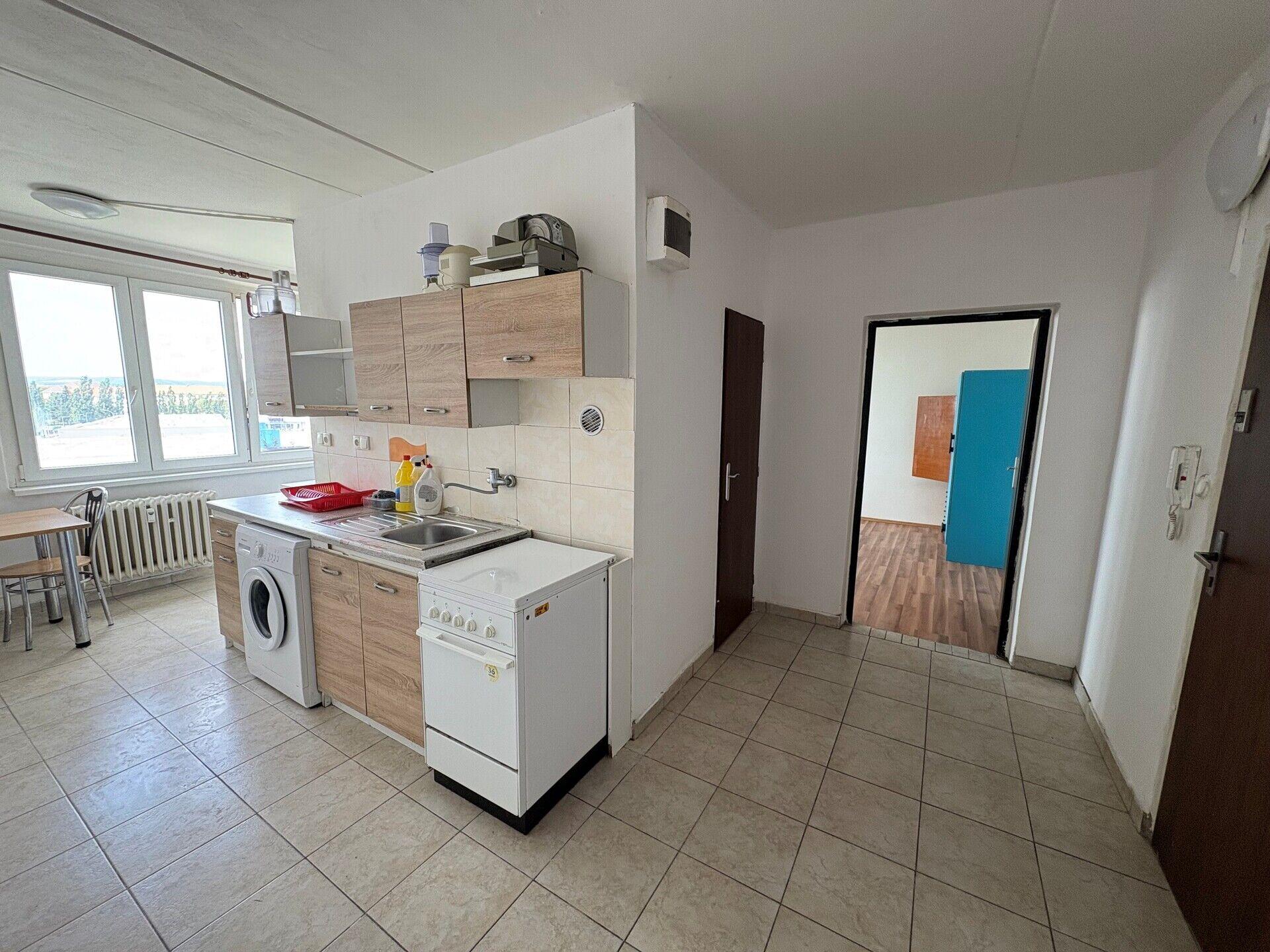 Prodej bytu 2+1 s lodžií, 60 m², ul. Závodu míru, Sokolov