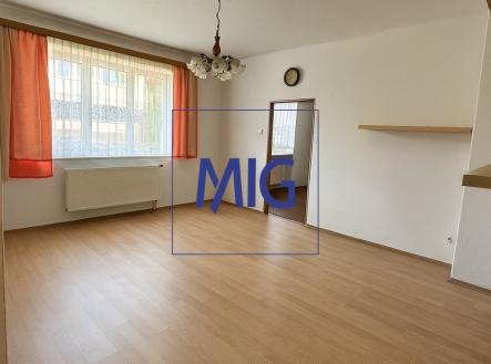 ChatGPT Image 15. 10. 2025 13_51_48 | Prodej - dům/vila, 98 m²