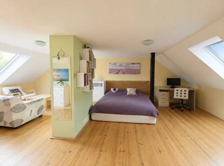 2 | Pronájem bytu, 1+kk, 64 m²