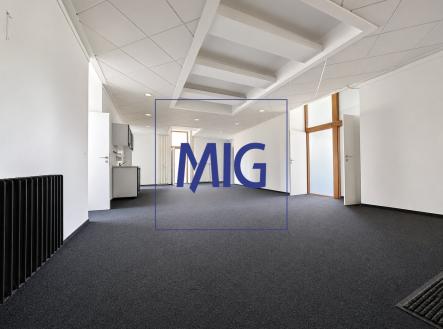 x1 | Pronájem - kanceláře, 364 m²
