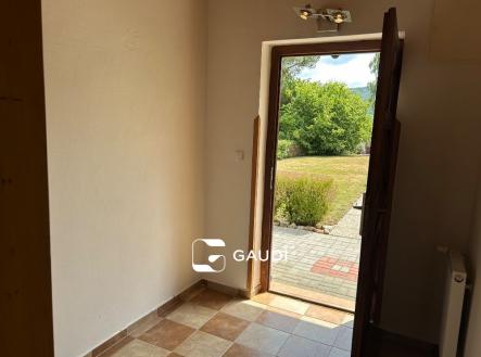 vstup do domu | Pronájem - dům/vila, 60 m²