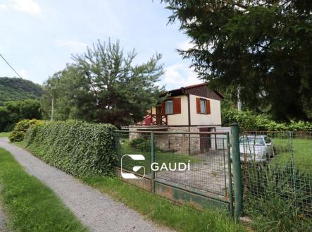 vjezd na pozemek | Prodej - pozemek pro bydlení, 397 m²