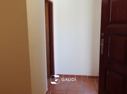 vstup do bytu | Pronájem bytu, 1+kk, 37 m²
