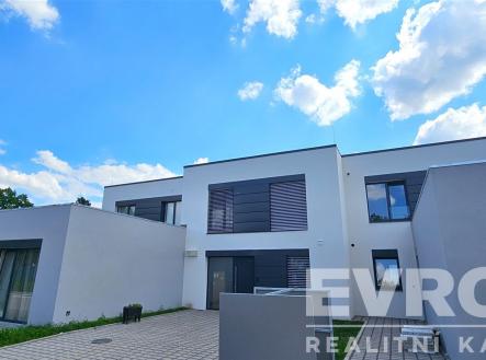 . | Prodej - dům/vila, 121 m²