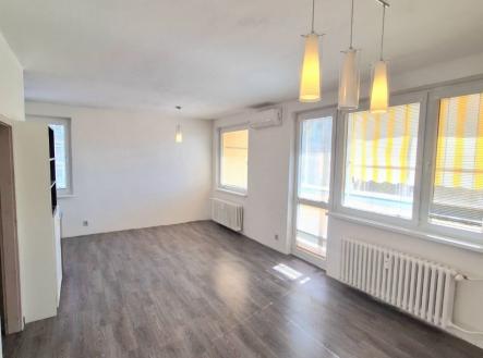 . | Prodej bytu, 3+kk, 71 m²
