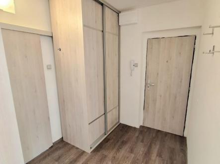 . | Prodej bytu, 3+kk, 71 m²