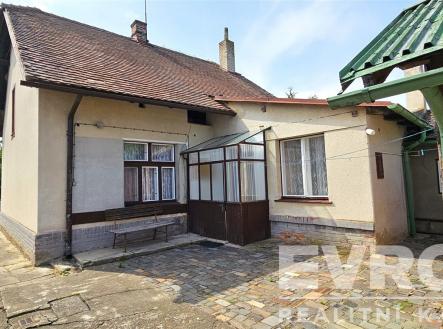 . | Prodej - dům/vila, 128 m²