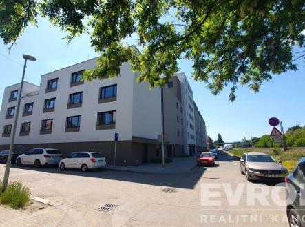 Prodej bytu, 1+kk, 35 m² obrázek