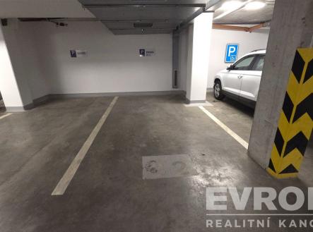 . | Pronájem - kanceláře, 17 m²