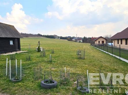 . | Pronájem - pozemek, zahrada, 300 m²