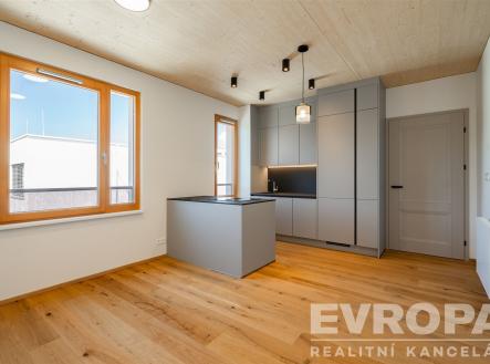 . | Prodej bytu, 4+kk, 86 m²