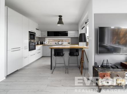 . | Prodej - dům/vila, 130 m²